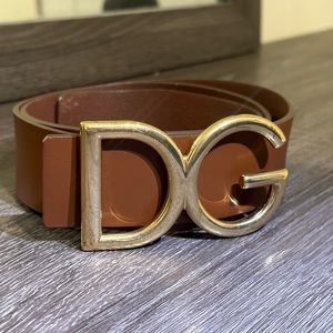 Dolce and Gabbana - DG logo buckle belt - size 35in/90cm